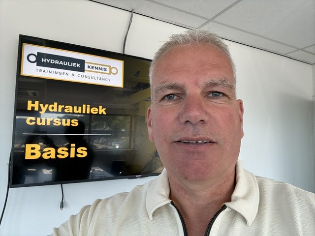 In-company hydrauliektraining bij Fardem Packaging in Edam
